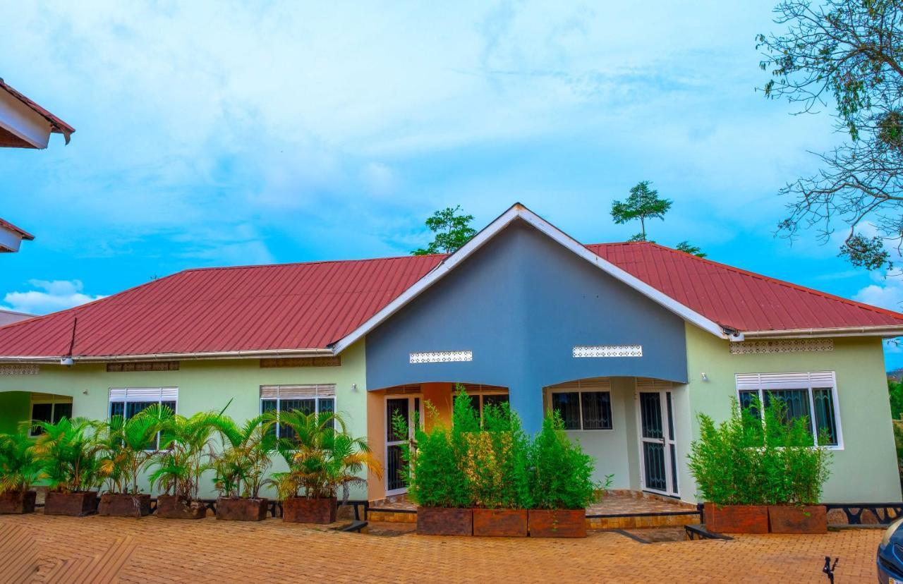Airport Unique Hotel Entebbe Dış mekan fotoğraf