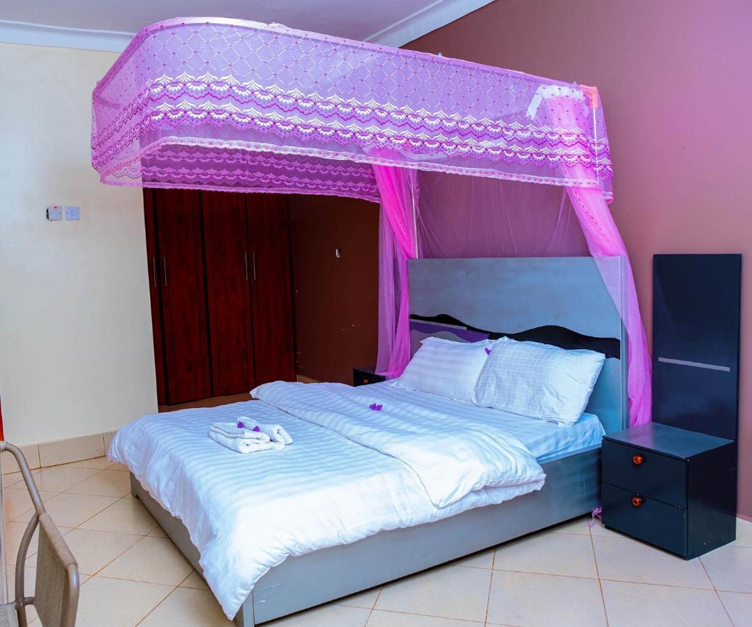 Airport Unique Hotel Entebbe Dış mekan fotoğraf